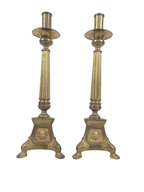 Candeleros litúrgicos de altar
